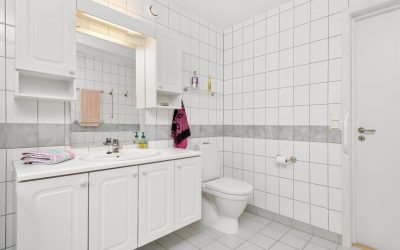 5 vanliga missar när man limmar en WC-stol